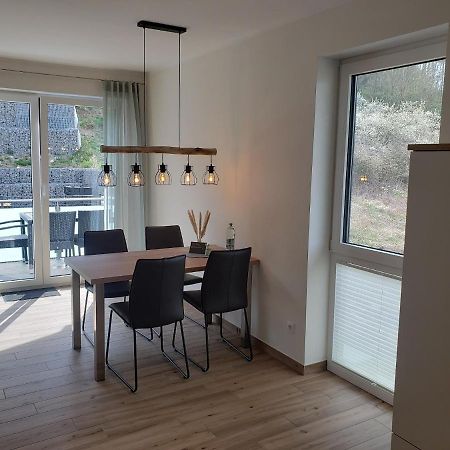 Ferienwohnungen Am Aeppelsberg Volkesfeld Bagian luar foto