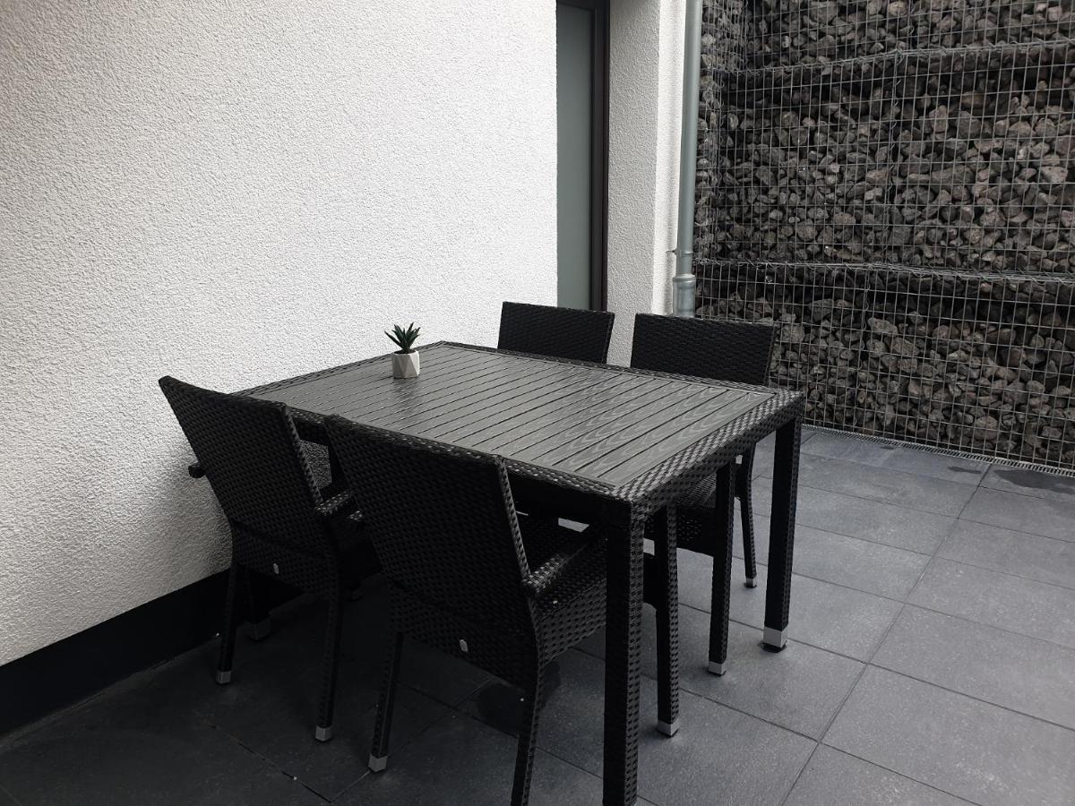 Ferienwohnungen Am Aeppelsberg Volkesfeld Bagian luar foto