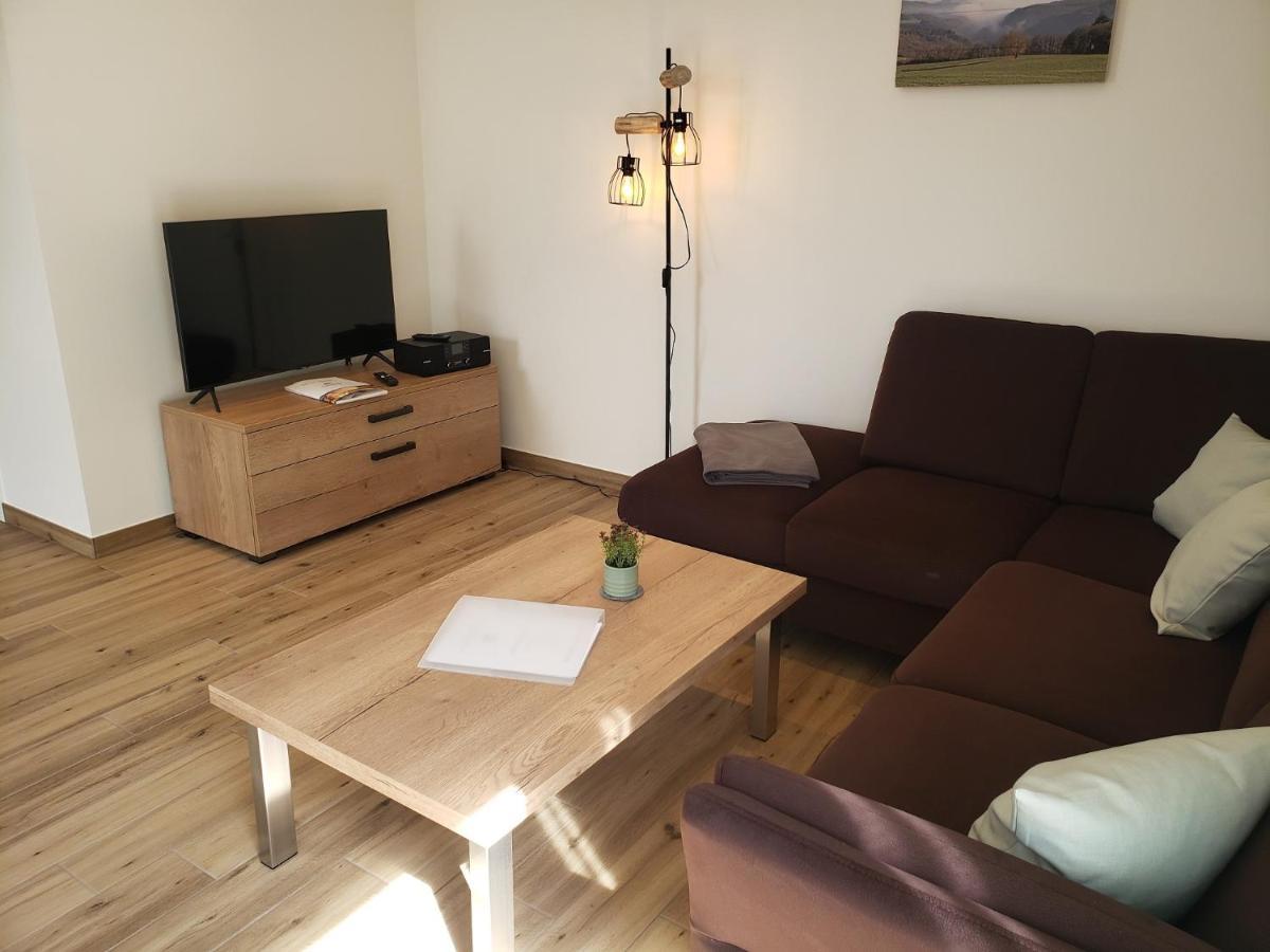 Ferienwohnungen Am Aeppelsberg Volkesfeld Bagian luar foto